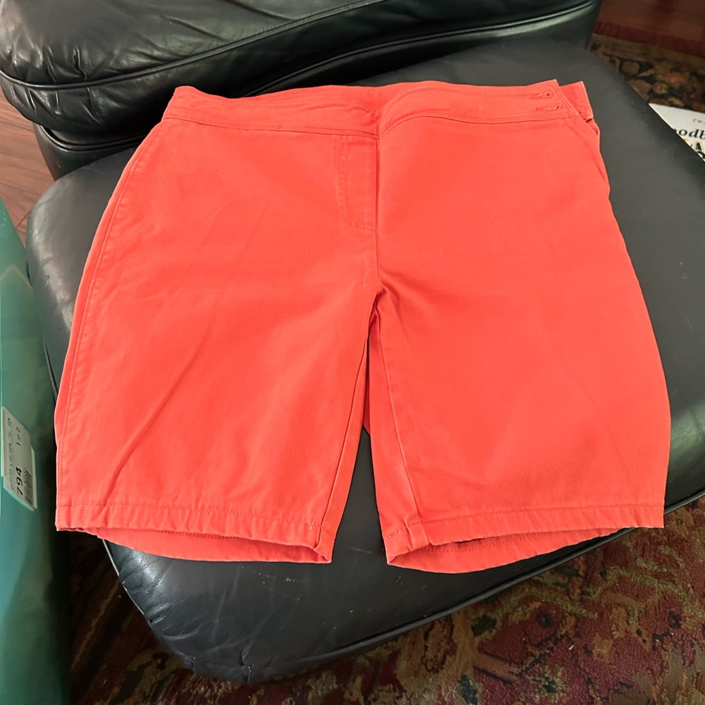 Orvis side zip shorts. Size 8.